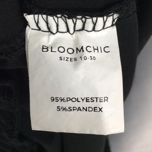 Bloomchic Womens Plus Size Capri Pants 26 Black Stretch Hip Phone Pockets - Picture 6 of 6